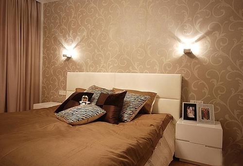 壁灯现代简约床头柜卧室背景墙卧室壁纸主卧室暖色壁纸装修图片效果图