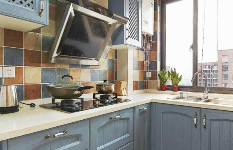 美式乡村风格厨房装修效果图蓝色小厨房橱柜图片