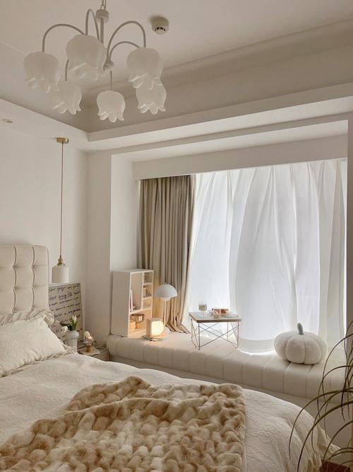 ins风软装搭配温柔清新的白铃兰吊灯小时候想象了很多遍的独居卧室