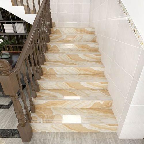 楼梯贴瓷砖用哪种方法