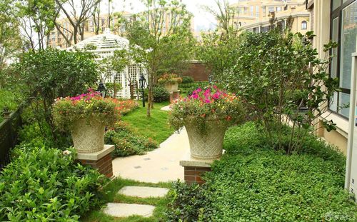 2015现代简约风格庭院绿化装修案例