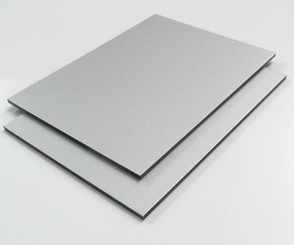银灰色铝塑板