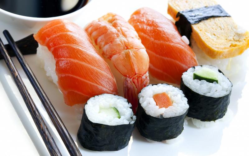 美味寿司图片分享一组美食大餐图片给大家图中的桌面壁纸壁纸