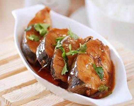 红烧鲅鱼做法简单是胶东人餐桌上最经典的家常菜之一