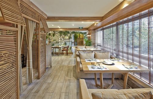 朴田泰式海鲜火锅餐厅设计