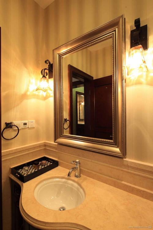 西班牙风格上海某豪宅卫生间洗手盆装修效果图潮流混搭设计图片赏析