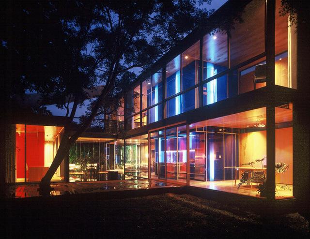 夜晚灯光中的各种现代别墅欣赏齐家网装修效果图