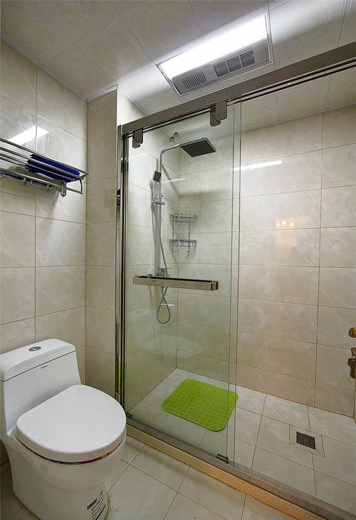 美式三居装修卫生间干湿分离设计简约现代设计卫生间干湿分区效果图