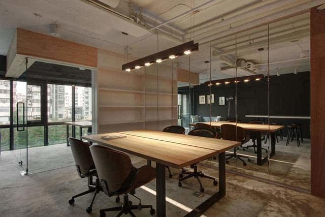 40的仓库改造成loft风格办公室装修效果图