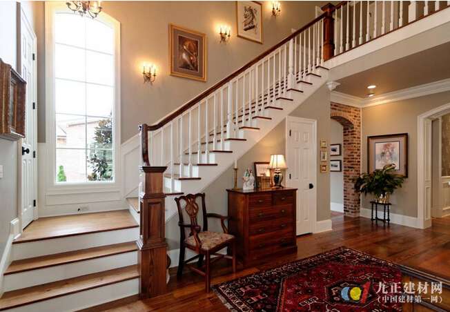 客厅楼梯怎么设计如何选择楼梯材质