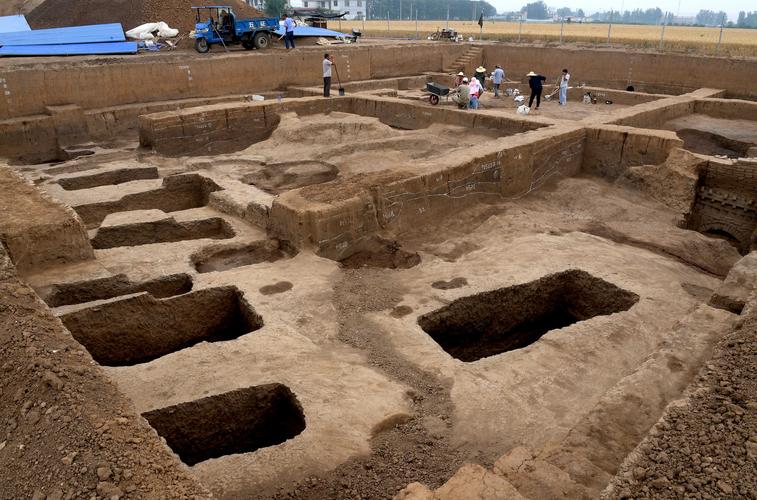 考古人员首次明确发现商代铸铜工匠家族墓地