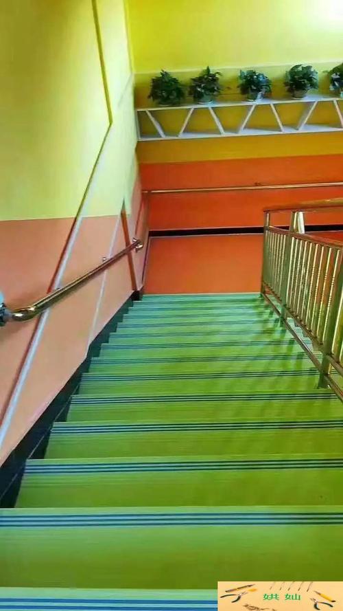 条台阶贴幼儿园彩色橡胶地垫整体铺地板pvc地胶楼梯台阶防滑条桔色
