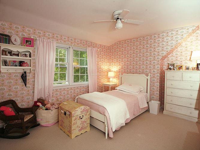 房屋女生卧室装潢图片欣赏装信通网效果图