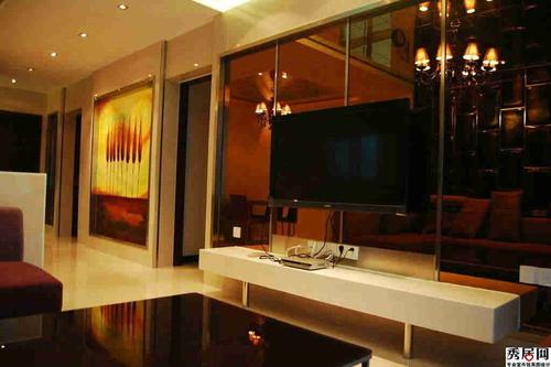 五款客厅磨光玻璃电视墙装修效果图