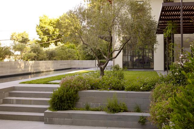 庭院台阶这样做让你的花园更具层次感