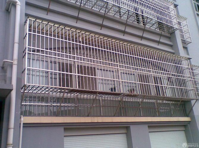 阳台不锈钢防盗网装修图片