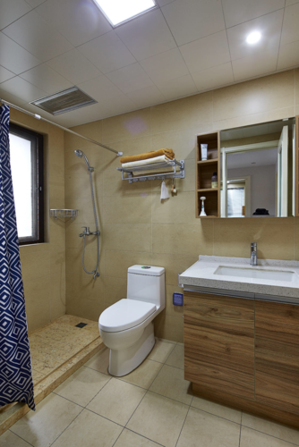 卫生间中式浴室柜110平米装修