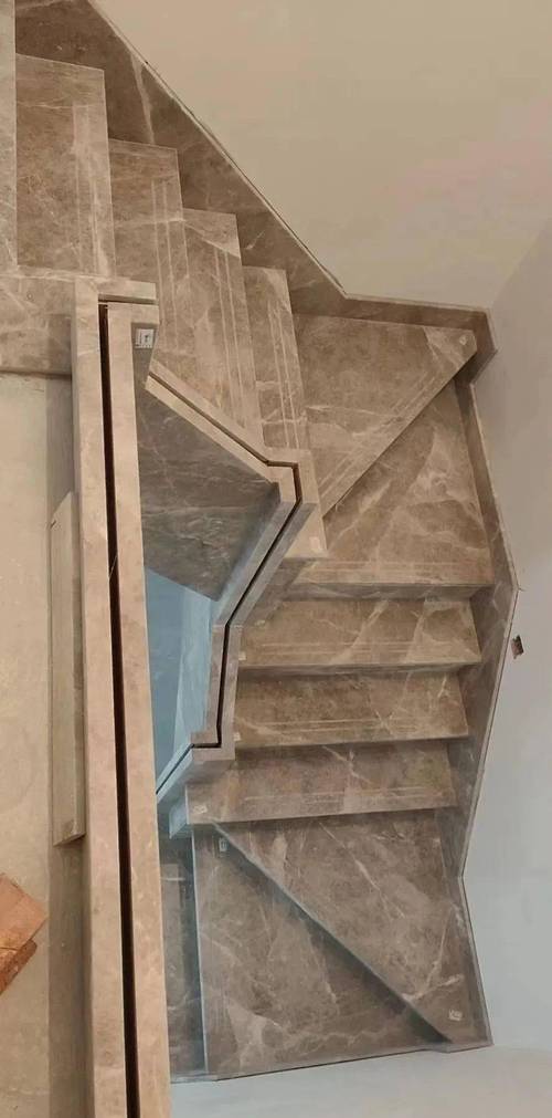 石材楼梯有必要做踢脚线吗有哪些方式呢
