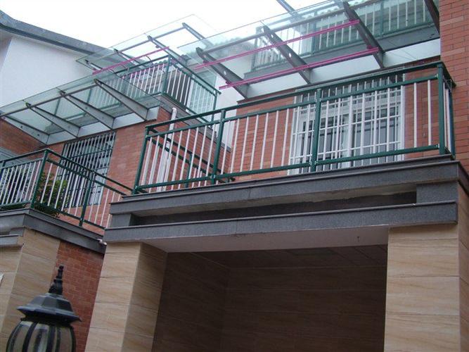 室内阳台防护栏安装方法