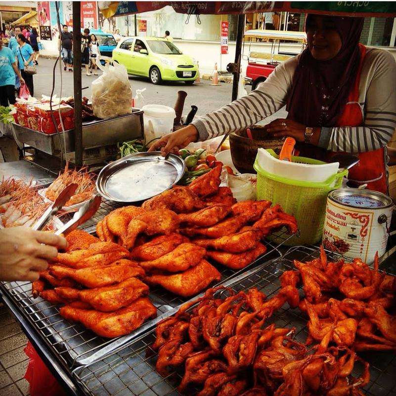 难怪那么多人选择去泰国旅游看到这些街头小吃果真是吃货天堂手机