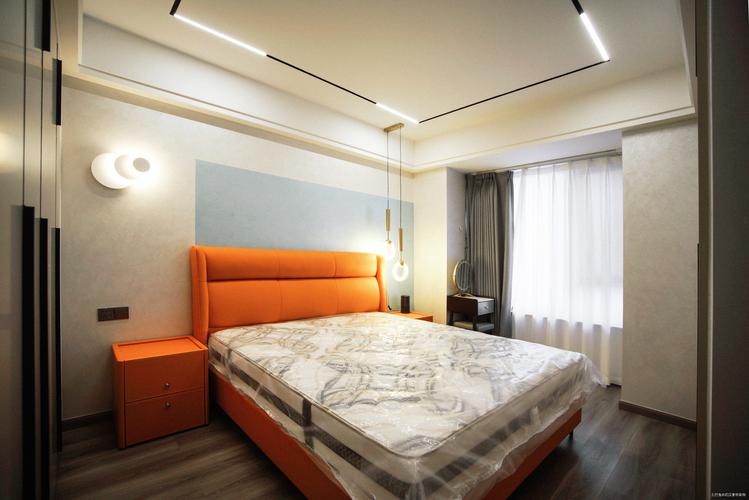 床卧室现代简约140m05四居及以上设计图片赏析