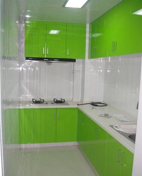 家装小厨房绿色橱柜装修效果图
