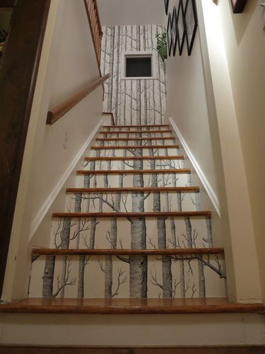 直线浅色系带花纹楼梯装修效果图