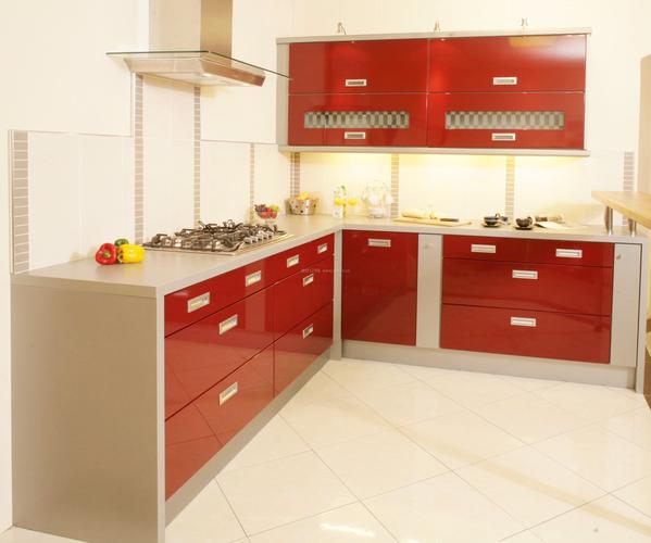 现代风格厨房橱柜颜色搭配效果图