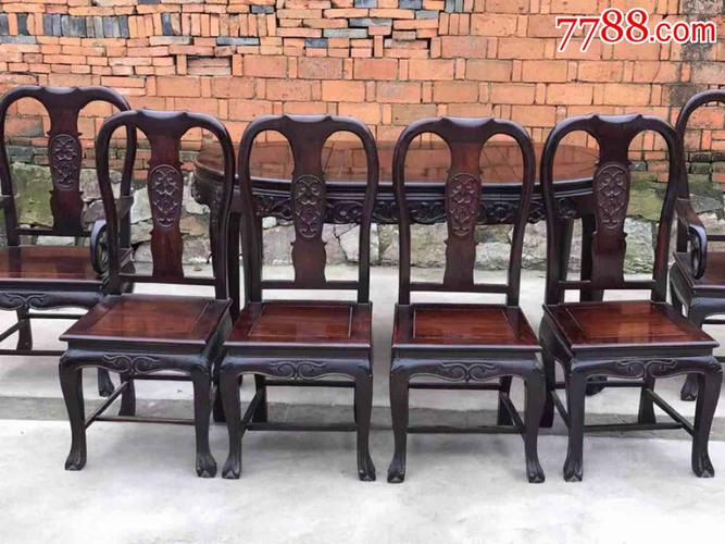 八十年代上海产老红木红酸枝老虎腿雕花.品相一流的餐桌七件套.