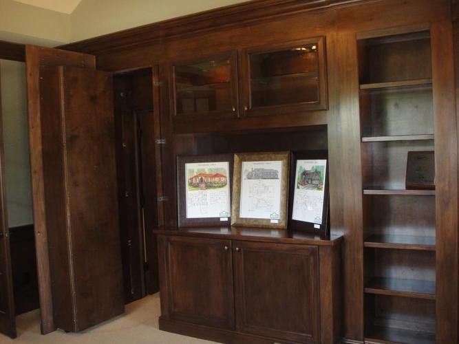 现代别墅书房棕色木质收纳柜装修效果图