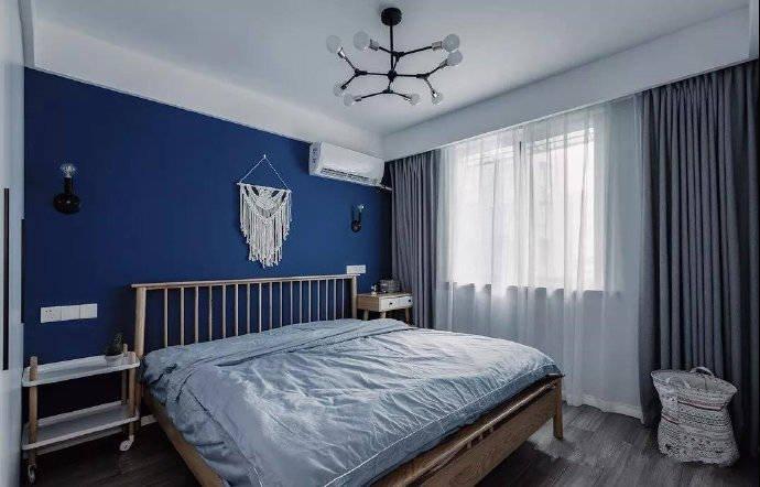 卧室墙面是蓝色乳胶漆适合睡眠的颜色