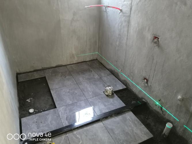 卫生间淋浴房基石安装