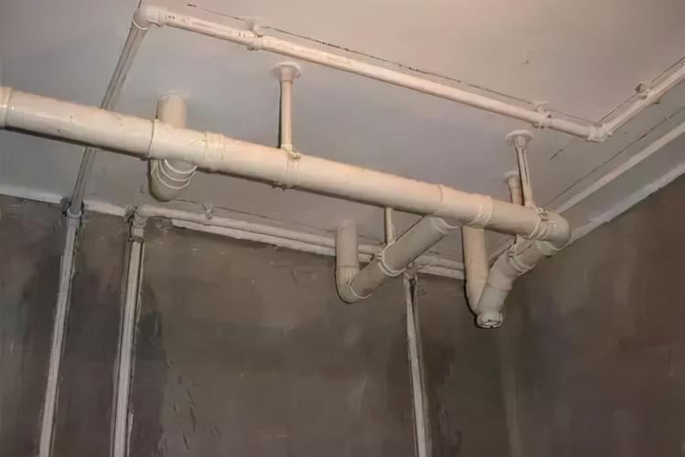卫生间要怎么设计水管和电线看完再来装