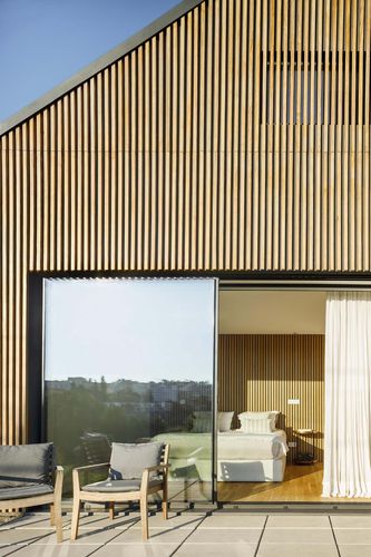 集一建筑用木格栅装饰的房子看似平淡无奇实则内藏玄机