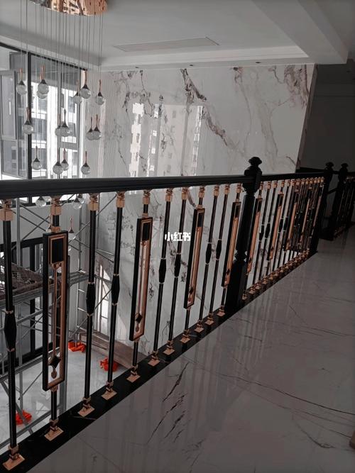别墅室内轻奢风格新中式楼梯扶手铝合金栏杆