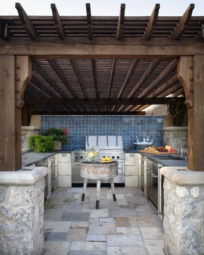 别墅庭院敞开式厨房石砌地面效果图
