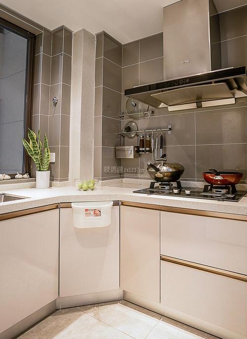 135平欧式风格家装整体厨房橱柜效果图装修123效果图