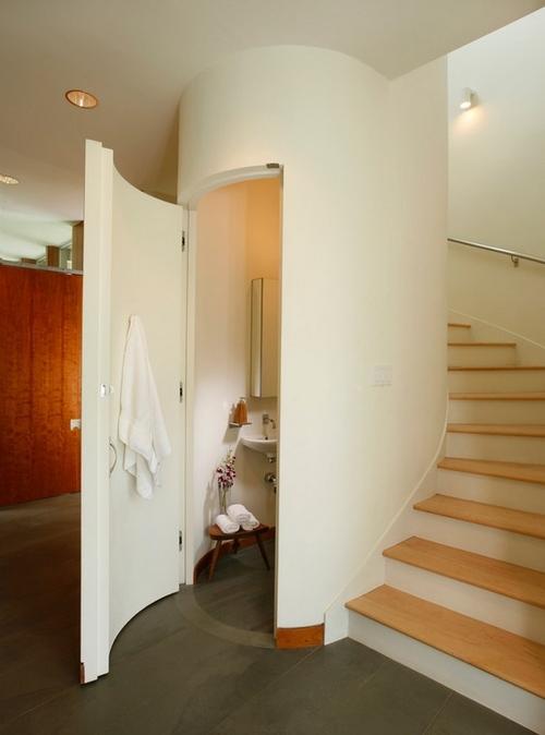 复式卫生间隐形门楼梯装修效果图