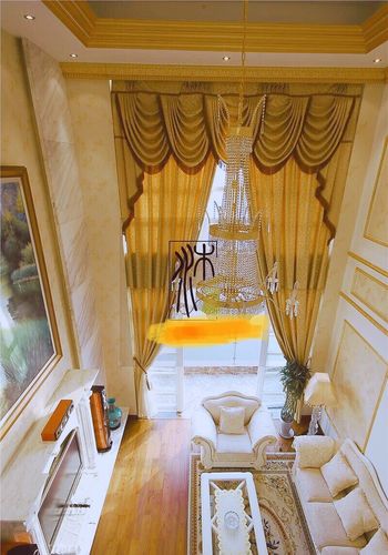 浅金色窗帘帘头配套客厅高窗窗帘.