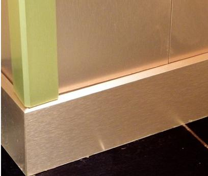 不锈钢踢脚线可以更好地使墙体和地面之间结合牢固