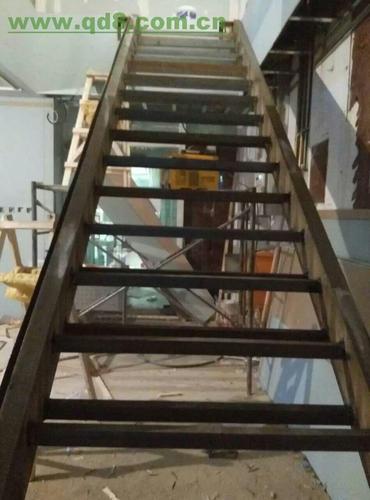 丰台区楼梯设计楼梯制作钢结构楼梯焊接室内阁楼搭建