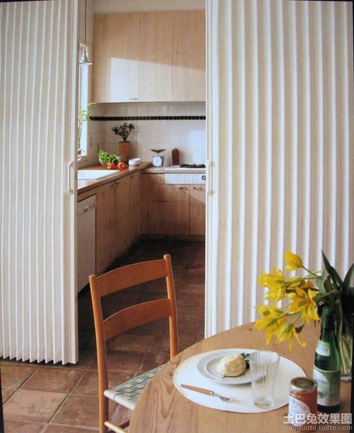 地中海厨房折叠门装修效果图