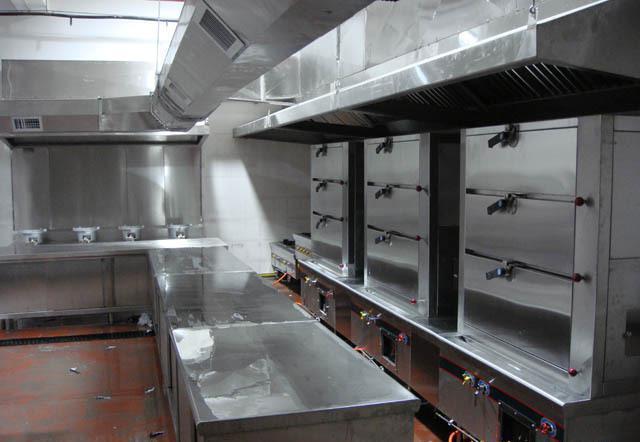 深圳大型连锁烧烤店厨房设备工程设计与先进装修理念打造餐厅客流