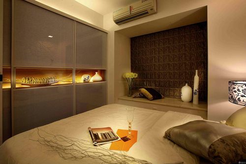 现代欧式小户型卧室飘窗设计图片