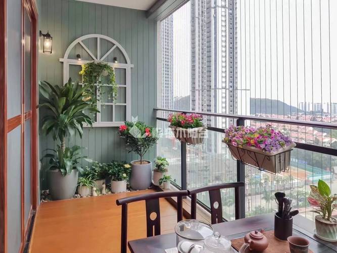 8平米阳台如何改造茶室懒猫木阳台分享佛山阳台装修效果图