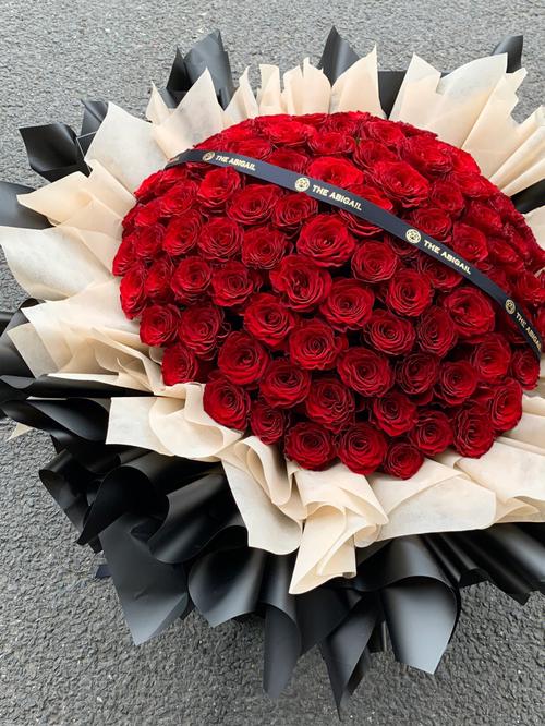 99朵红玫瑰重庆花束