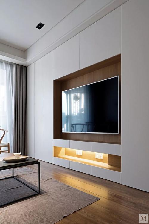 装修现代简约电视墙装成收纳美观简洁而大方