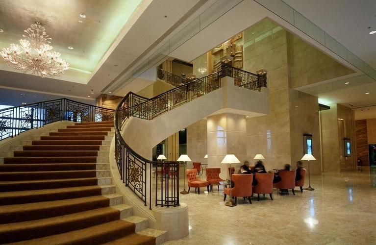 现代宾馆楼梯装修效果图