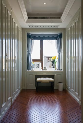 现代美式时尚卧室窗台装修效果图