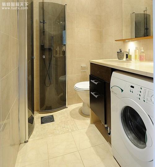 单身公寓卫生间能放洗衣机的效果图